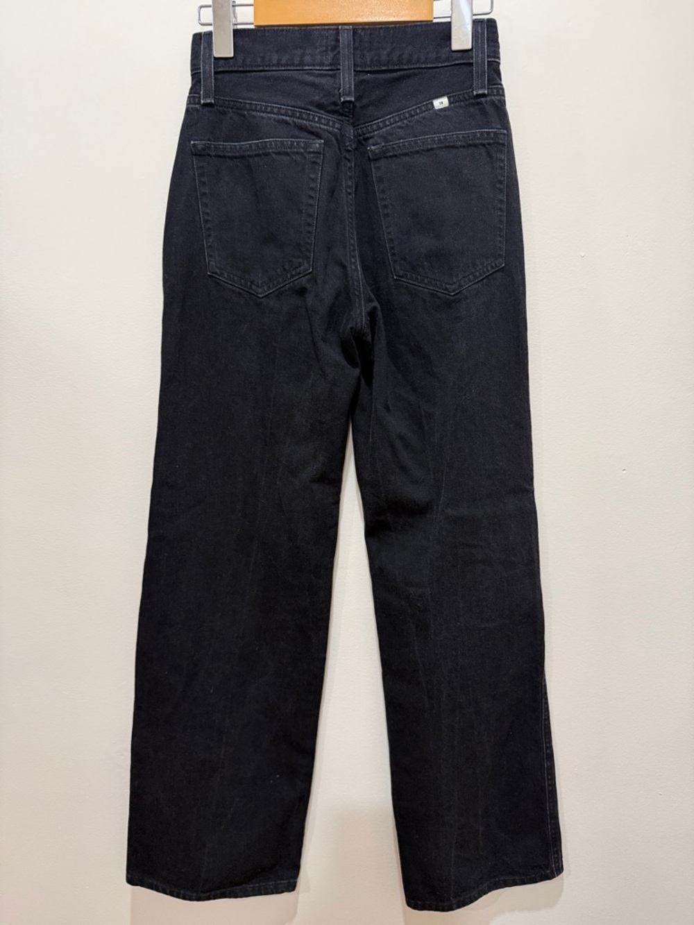 Aritzia Sunday Best Juniper 90s Loose Black Wide-Leg Jeans - Picture 10 of 13